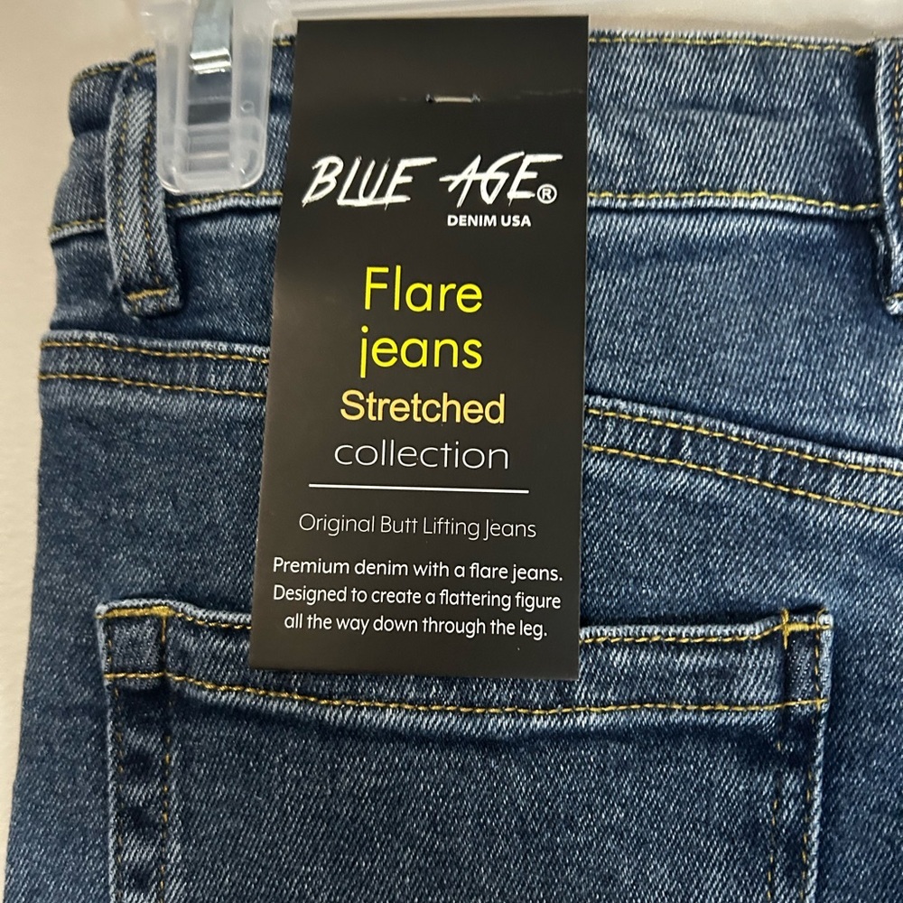 NWT Distressed Blue Age Flare Jeans, Size 3 - Picture 4 of 9